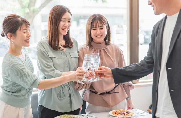 婚活パーティーを活用して、理想のパートナーを見つけるための戦略 | 新宿区から全国の婚活者を支援する結婚相談所