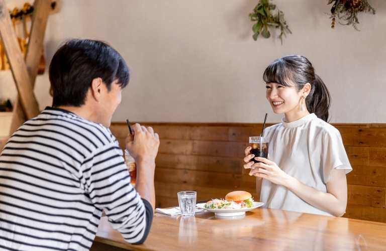 新宿区での婚活成功ガイド：自然な出会いと結婚相談所の利用法 | 新宿区から全国の婚活者を支援する結婚相談所