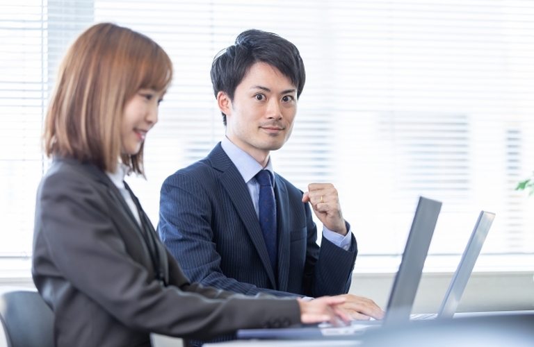 「都民の結婚等に関する実態及び意識についてのインターネット調査」を読み解く | 新宿区から全国の婚活者を支援する結婚相談所